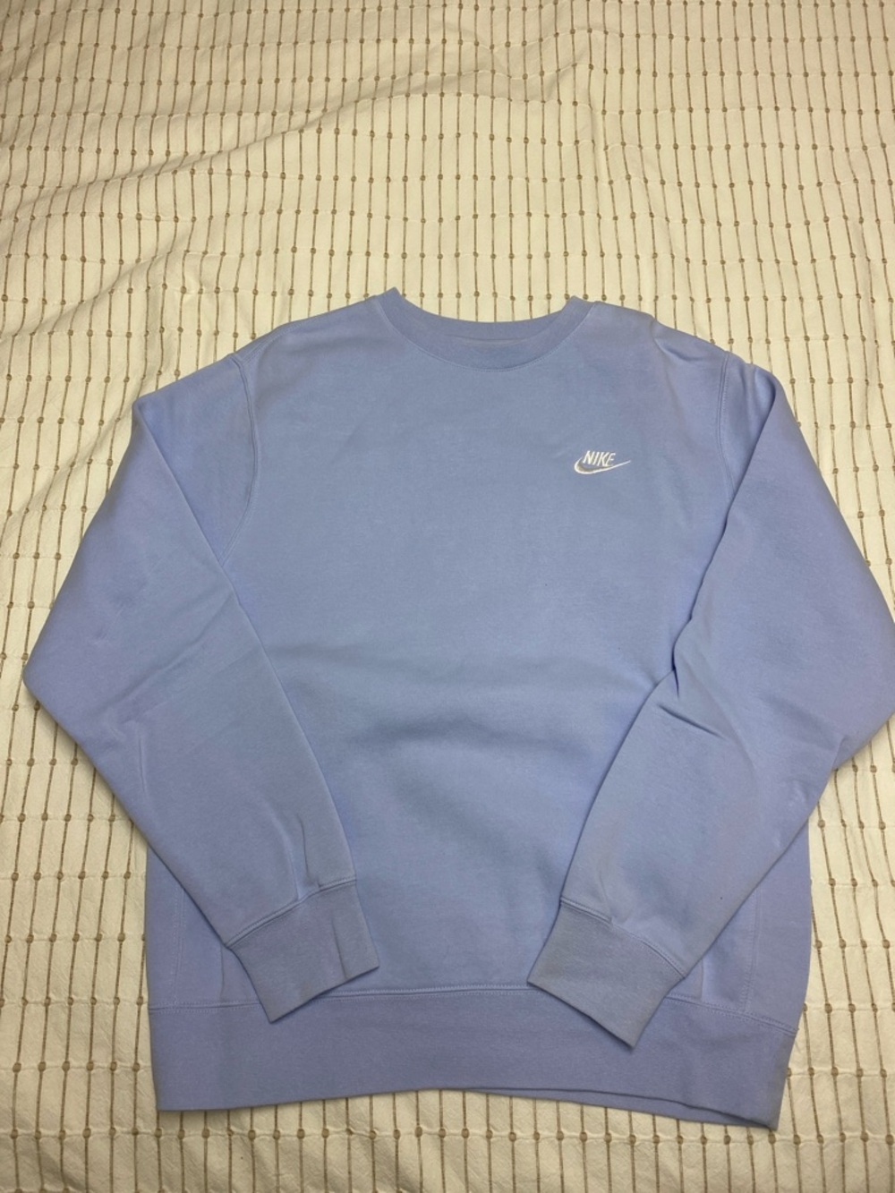 Nike Men’s Light Lavender Crewneck Sweatshirt